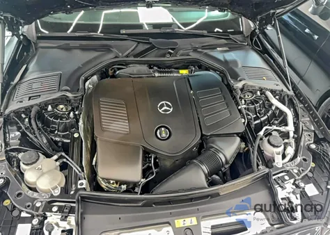 2023 Mercedes-Benz C 300 z USA, uszkodzony, nr VIN W1KAF4GB3PR076485